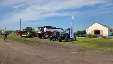 LOVOLСибирь продемонстрировала трактора на празднике плуга - Сабантуй-2025 в Омской области.